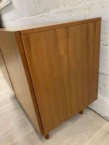 Buffet scandinave vintage en teck avec portes pleines, 1960s