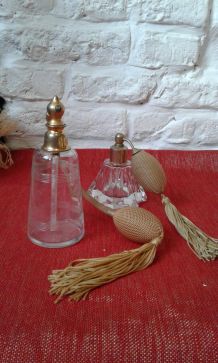 Flacons de parfum Art Déco.