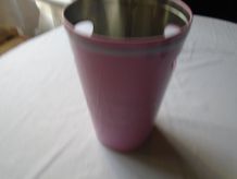 Sceau en métal laqué