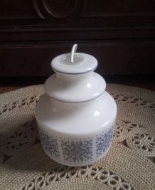 Jolie suspension vintage en opaline