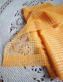 Jolie paire de rideaux orange (vintage)