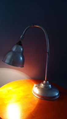 Belle lampe aluminium