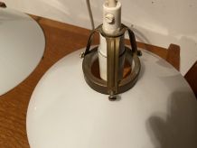 Paire de suspensions en opaline