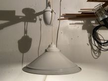 Suspension industrielle « monte et baisse »