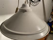 Suspension industrielle « monte et baisse »