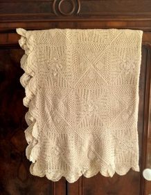 Ancienne nappe au crochet fait main (coton)