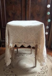 Ancienne nappe au crochet fait main (coton)