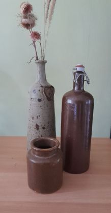 Trio de poteries /bouteilles/pots en grès épuré