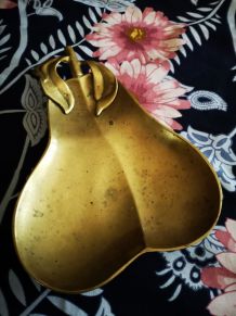 COUPELLE LAITON BRONZE FORME de POIRE 