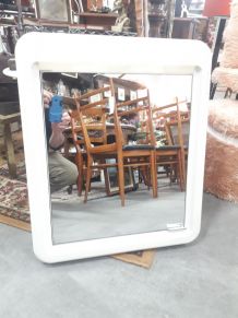 armoire de toilette pvc avec miroir et éclairage