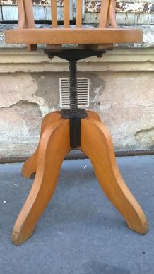 Chaise tournante estampillé baumann