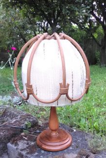 Jolie lampe vintage (rotin et tissu) - Années 60