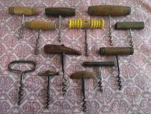 LOT de 12 décapsuleurs dont rares 