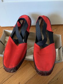Chaussures toile satinée rouge esprit espadrilles – vintage 