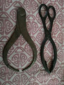 LOT DE  2  OUTILS  ANCIENS 