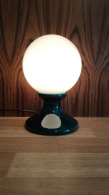 lampe en céramique verte et globe opaline