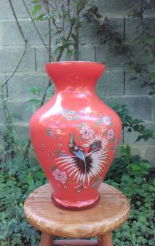 Joli vase en opaline - Décor paon 