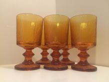 Verre à pied ambré 