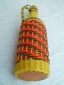 bouteille  scoubidou  ancienne , vintage