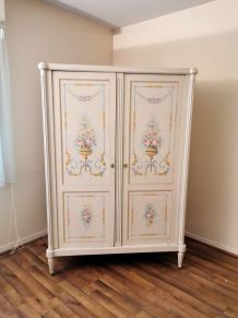 Armoire style ancien