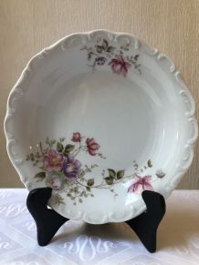 12 assiettes creuses « Schuman Arzberg »