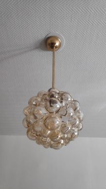 suspension en verre bullé de Helena Tynell