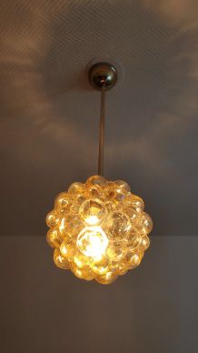suspension en verre bullé de Helena Tynell