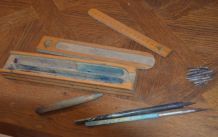 Ancien plumier d'ecolier avec  crayons ecole- art popula