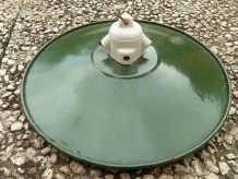 suspension en acier  émaillé, vintage 