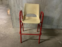 Chaise haute d’écolier
