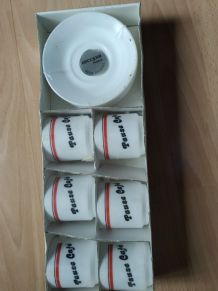 Tasses vintage neuves 