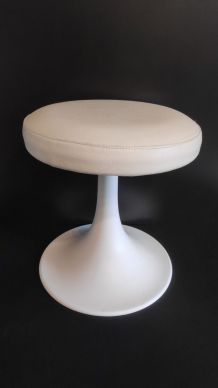 tabouret blanc pied tulipe