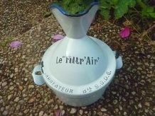 inhalateur filtr' air en  acier  émaillé vintage