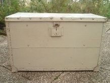 coffre  en bois et  métal, vintage