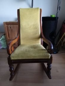 Rocking chair, bois et velours