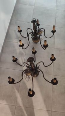 Deux lustres suspensions bougies