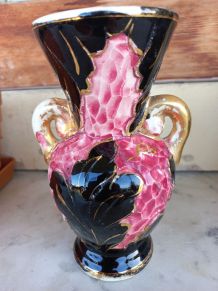 Joli vase Vallauris rose et noir anses