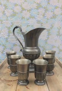 Pichet et gobelets à vin - Etains du manoir (France)