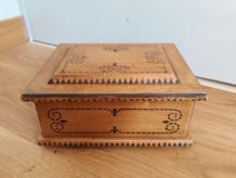 Boite coffret à bijoux à compartiments en bois