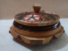 Boite à bijoux en bois peinte période 1950 