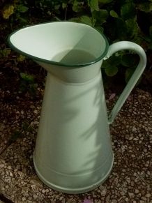 broc acier  émaillé, vintage