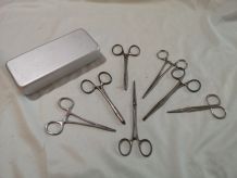 LOT CISEAUX MEDICAUX comme neufs
