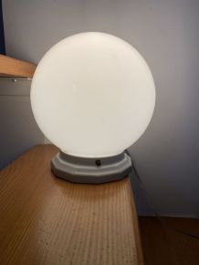 Lampe globe à poser 