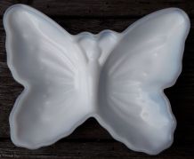 vide poche papillon en opaline opalescent avon