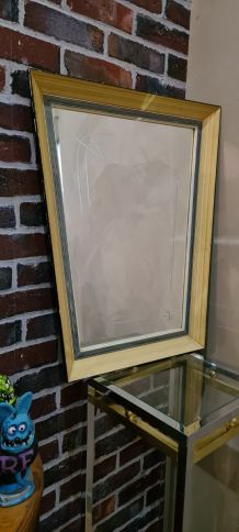 miroir asymétrique ciselé de motif  typique 1950 a 60   ,52x