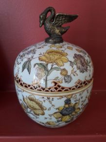 Céramique ancienne motif floral