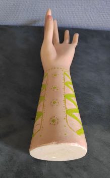 main baguier en plâtre vintage