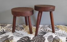 tabourets en bois brutalistes