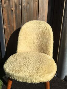 Chaise vintage fausse fourrure 60s pieds compas