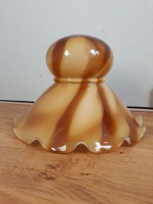 Suspension tulipe en opaline couleur caramel